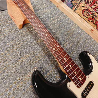 Fender Vintera Custom 70s Stratocaster 2020s - Black image 4