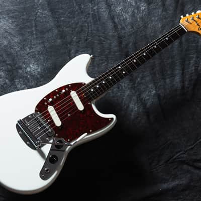 Fender Japan Traditional 60s Mustang - Olympic White - EXCELLENT condition image 4