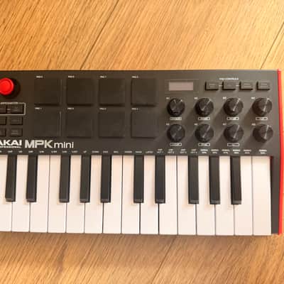 Akai MPK Mini MKIII 25-Key MIDI Controller 2020 - Present - Red with Black Keys