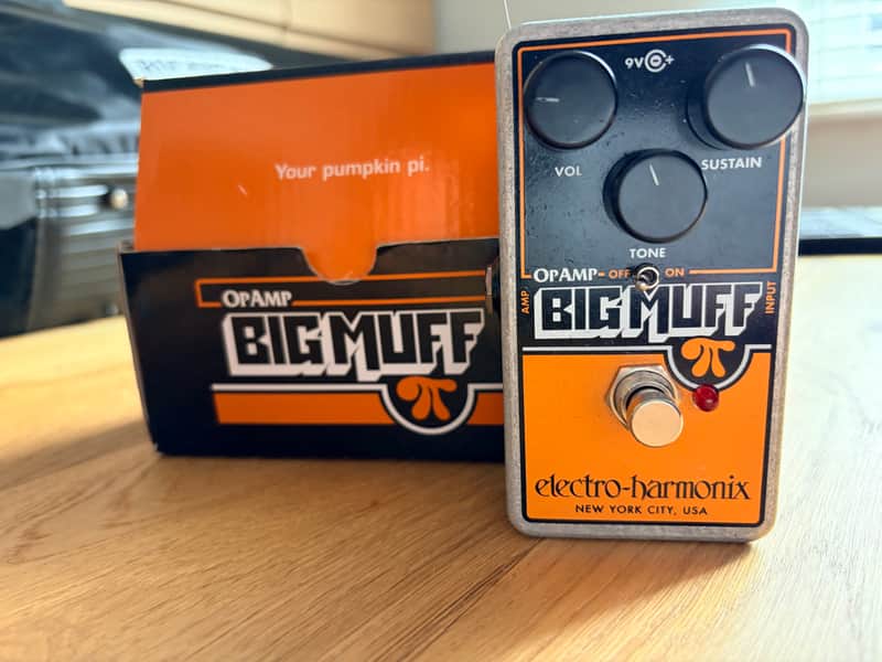 Electro-Harmonix Op Amp Big Muff Pi Reissue 2017 - Present - Black/Orange image 1