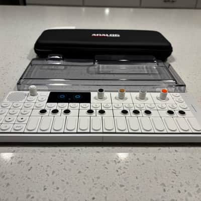 Teenage Engineering OP-1 Field + DeckSaver + Analog Case image 2