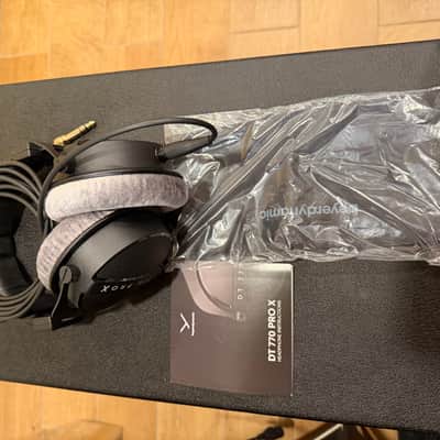 Beyerdynamic DT-770 PRO X Headphones - 48 Ohms 2025 - Present - Black image 4