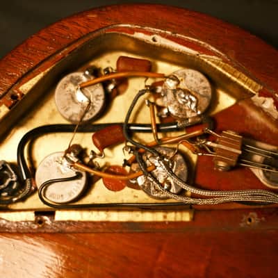 Gibson SG Special P90 Vibrola 1969 - Player image 10