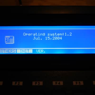 Akai MPC 2000XL Custom Black w/Blue LEDs & Black PADs 1GB CF Drive 32MB RAM imagen 17