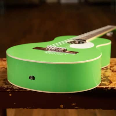 ORTEGA Gaucho Series 4/4 Konzertgitarre 6-String - Green Apple + Gigbag image 9