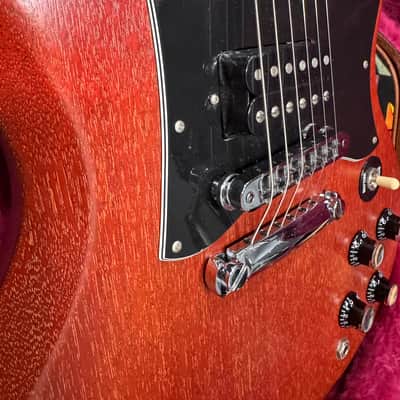 Clean 🧼 Gibson SG Crescent Moon Inlays 2002 Worn Cherry 🍒🍒 image 11
