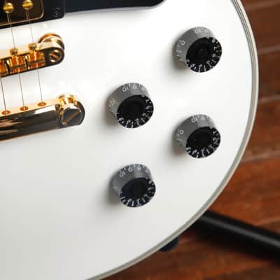 Epiphone Les Paul Custom Alpine White Electric Guitar image 7