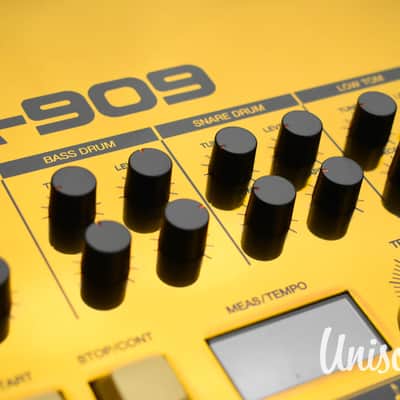 Roland TR-909 Rhythm Composer Rare Gold Edition in Near Mint Condition image 18