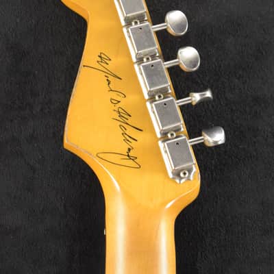 Fender Mike McCready Stratocaster 3-Color Sunburst Rosewood Fingerboard image 8