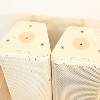 QSC AP-5102 2-Way Acoustic Performance Loudspeaker - White (PAIR) CG01SGJ image 6