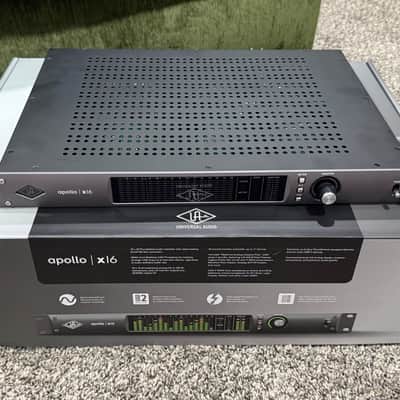 Universal Audio Apollo x16 Thunderbolt 3 Audio Interface 2018 - Present - Black image 2