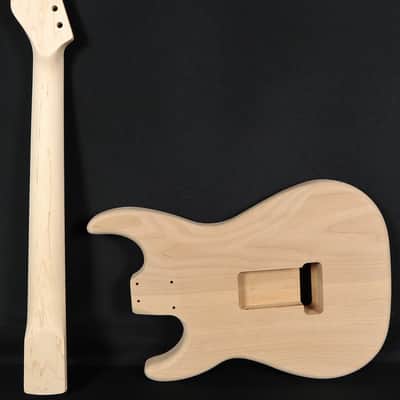 Michael Kelly MK60 Strat Electric Guitar Kit Maple Neck and Alder Body image 2