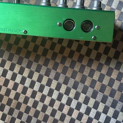 Critter & Guitari Pocket Piano MIDI 2010s - Green image 4