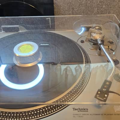 Technics SL-1300 Direct Drive Automatic Player System Turntable 1974 - 1978 - Silver image 17