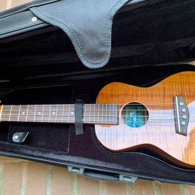 Kanile’a Custom C Concert Ukulele image 2