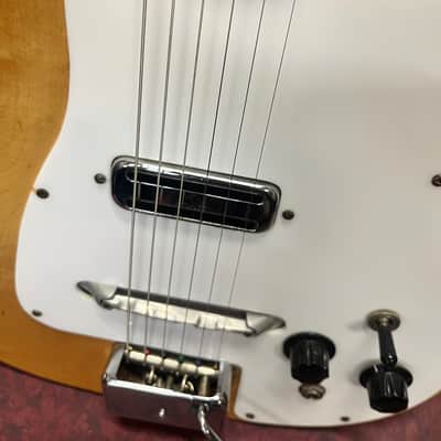 Rickenbacker 425 6 String Electric Guitar w/ Factory Vibrato 1966 - Natural image 5
