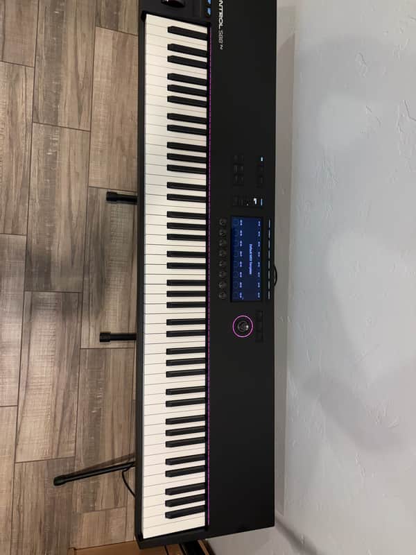 Native Instruments Komplete Kontrol S88 MK3