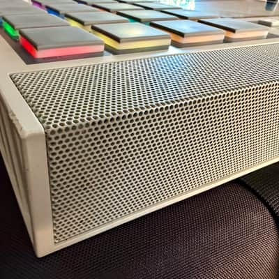 Akai MPC Live II Retro Edition – Fully Loaded (SSD 1TB + Case + Decksaver) image 9