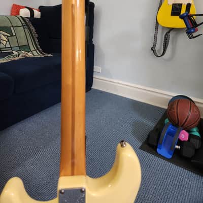 Fender American Standard Stratocaster 1996 - cream image 3