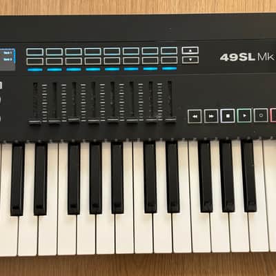 Novation 49SL MKIII MIDI Keyboard image 3