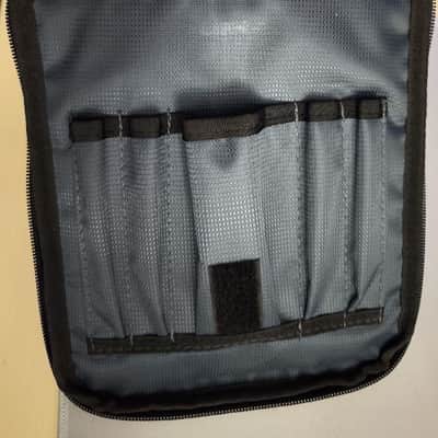 Mono M80-TICK-V2-GRY Classic Tick Accessory Case 2.0 2017 - Present - Grey image 9