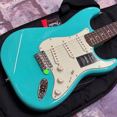 Fender Vintera III Early 60s Stratocaster RW Sea Foam Green New Unplayed Auth Dealer 7lbs9oz #582 image 5