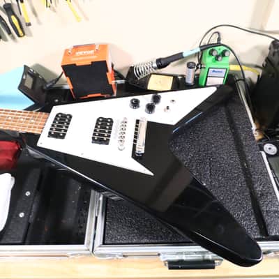 Flying V Style Electric Guitar in Black with White Pickguard image 18