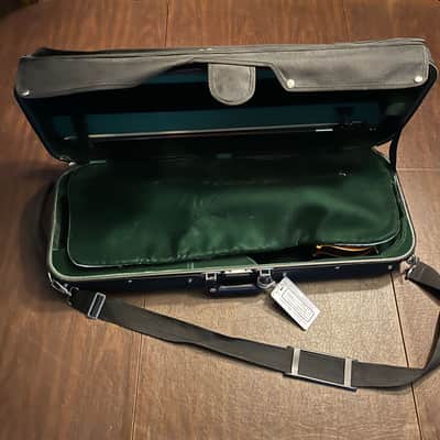 Quinlan & Fabish Monteleone 16.5" hand carved viola, Brazilwood bow and Bobelock Obleck case image 5