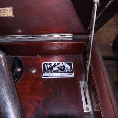 Antique Victor VV-X1A Talking Machine Victrola Record Player image 5