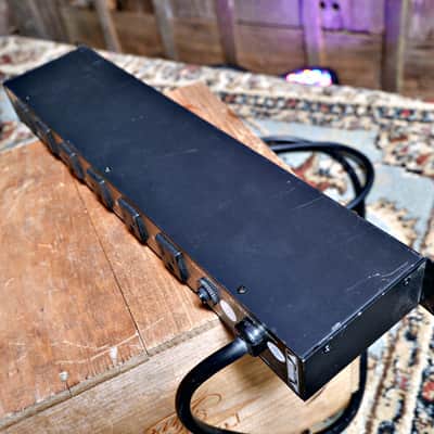 Pyle PDBC50 19" Rackmount Power Supply image 11