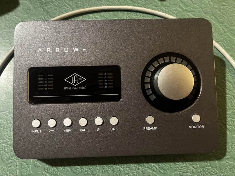 Universal Audio Arrow 2x4 Thunderbolt 3 Interface with Solo DSP Processor 2010s - Gray image 1