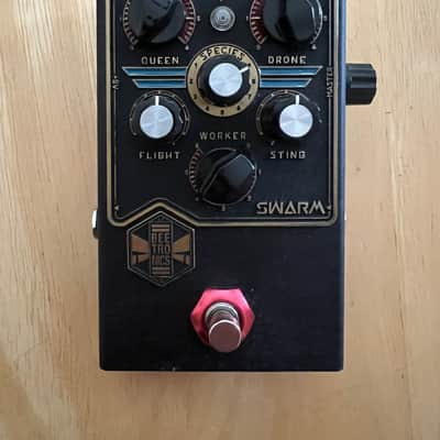 Beetronics Swarm Royal Series Fuzz image 2