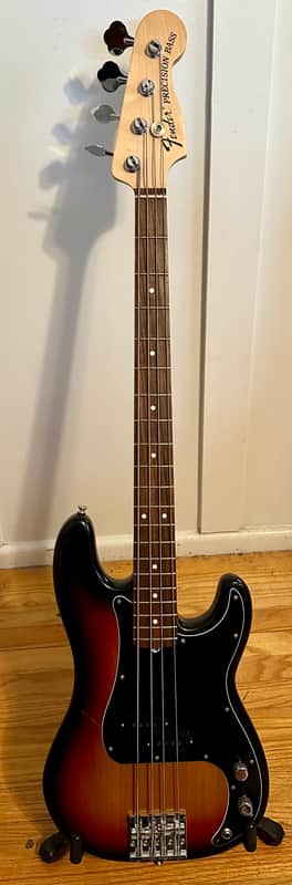 Fender Highway One Precision Bass 2006-2011 | Reverb