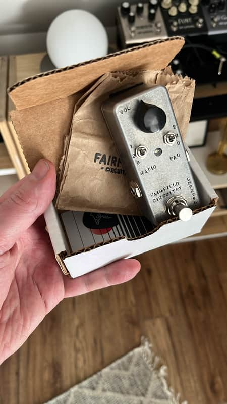 Fairfield Circuitry The Accountant Compressor | Reverb Canada