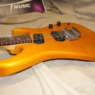 Hamer USA Diablo Guitar with Hamer Case 1991 Aztec Gold image 16
