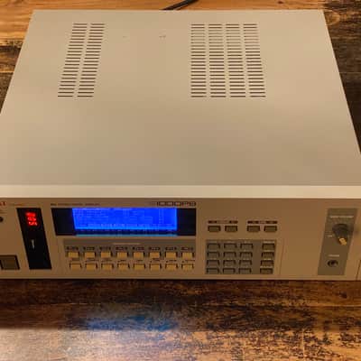 Akai S1000PB Sample Player, SCSI, USB, new Display, new PSU