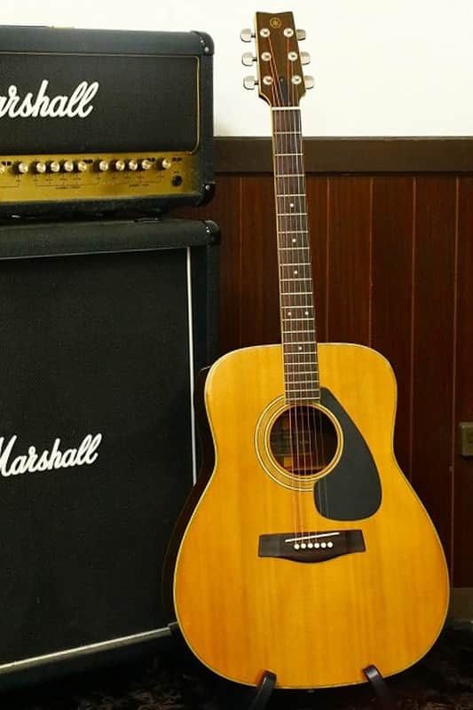 1975 made Vintage Acoustic Guitar Yamaha FG-400J Rare Black Label