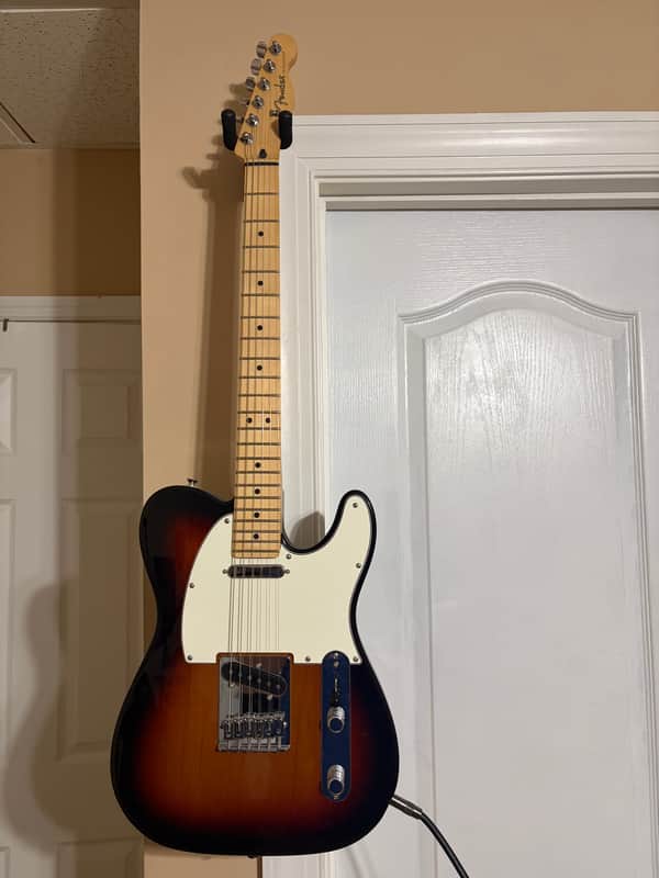 Fender Player Telecaster with Maple Fretboard 2018 - 2024 - 3-Color Sunburst image 1