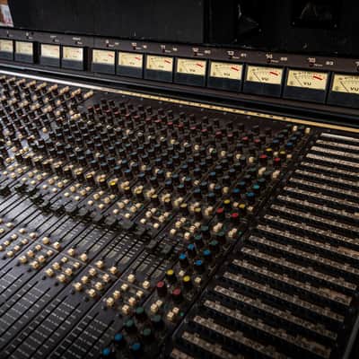 Soundcraft 24 Channel Mixing Desk SISTERS OF MERCY SHED SEVEN 1980s - Black image 7