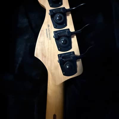Fender Player Jazz Bass 2019 - Sunburst - Upgrades image 7