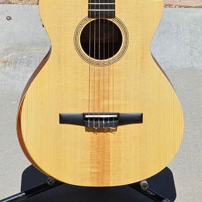 Taylor Academy 12e-N Nylon-string Acoustic-electric 2023 - Natural image 1