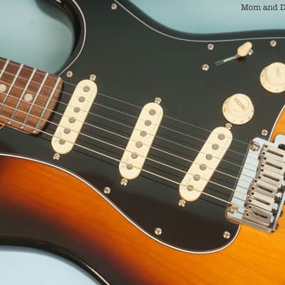 2024 Fender American Ultra Luxe Stratocaster 2-Color Sunburst image 10