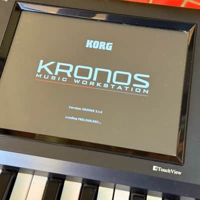 Korg Kronos 61 With OS 3.1.4 Loaded - Low Use - Excellent Condition! image 3