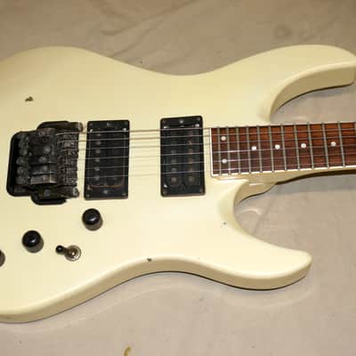 Yamaha RGX 620S rgx620s SuperStrat Electric Guitar 1980s Pearl
