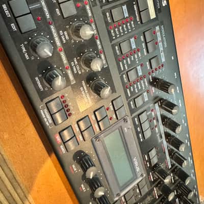 Access Virus TI Desktop Digital Synthesizer 2005 - Black image 2