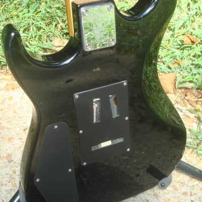 Washburn X-Series Strat type with more! 2000s Black image 2