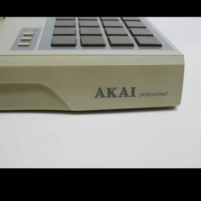 Akai MPC2000 MIDI Production Center 1997 - 2001 - Grey image 11