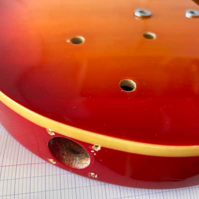 No brand Noname  Les paul  type body 70s 80s Solid wood Bolt-on Sunburst  Made in Japan or Korea in Excellent condition image 5