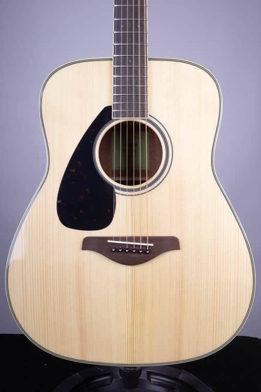 Yamaha FG820L Left-Handed Dreadnought Acoustic Guitar Natural image 1