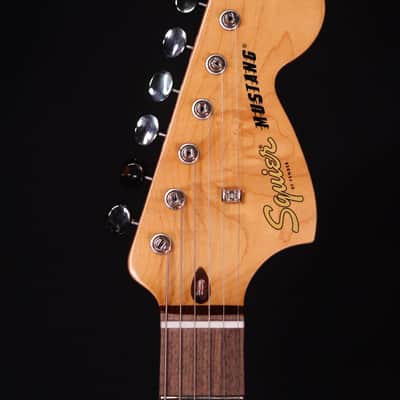 Squier Classic Vibe '60s Mustang, Laurel FB, Sonic Blue image 9